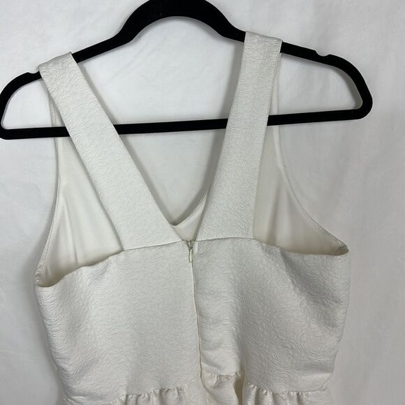 EVERLY Laura A-line Dress Medium Textured White - Picture 4 of 12
